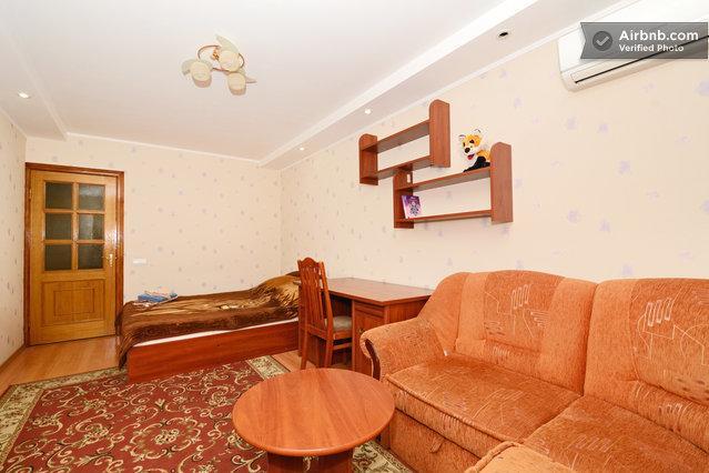 Obolonskiy Prospekt Apartments 9 基輔 外观 照片